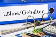 2017-03-01 fotolia Loehne - Gehaelter